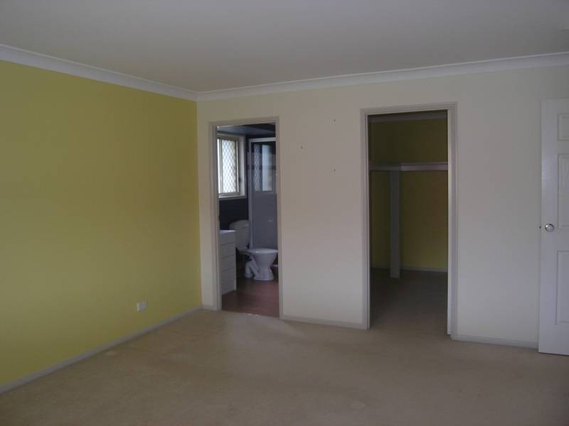 Eatons Hill QLD 4037