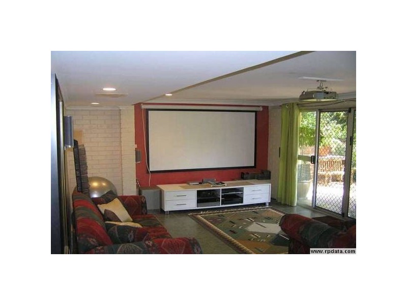 73 Strathford Avenue, Albany Creek QLD 4035