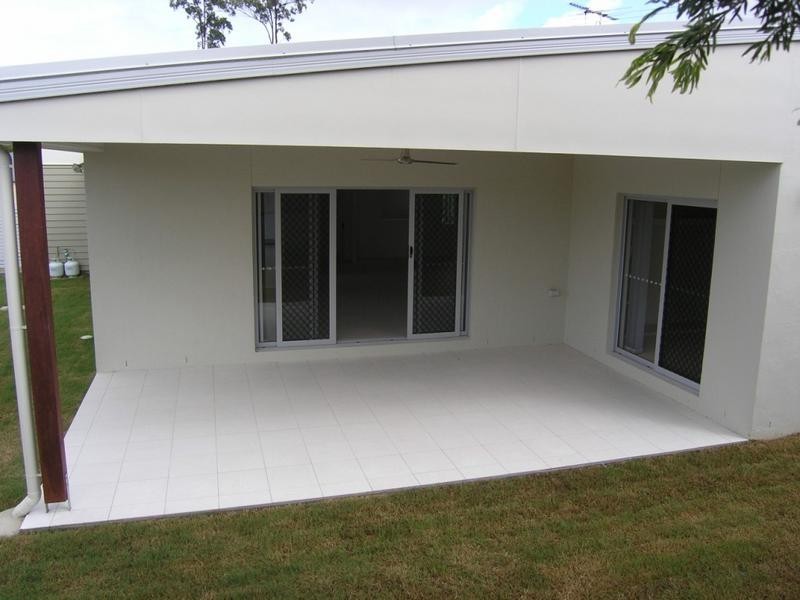 8 Jubilee Terrace, Eatons Hill QLD 4037