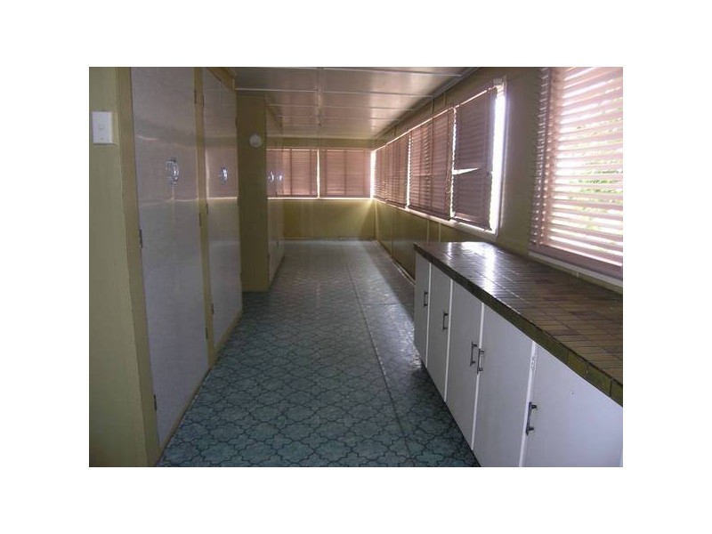 118 Samsonvale Road, Strathpine QLD 4500