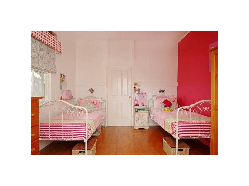 Eatons Hill QLD 4037