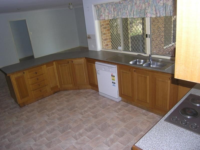11 Glenside Place, Bridgeman Downs QLD 4035