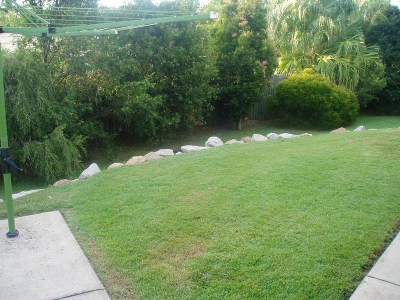 10 Chisholm Court, Albany Creek QLD 4035