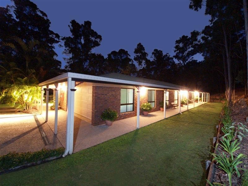 22 Buranda Street, Clear Mountain QLD 4500