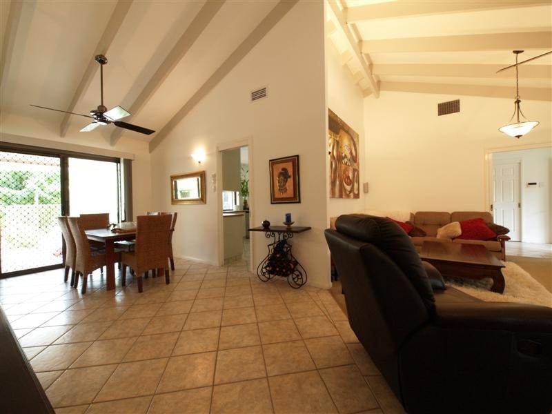 22 Buranda Street, Clear Mountain QLD 4500