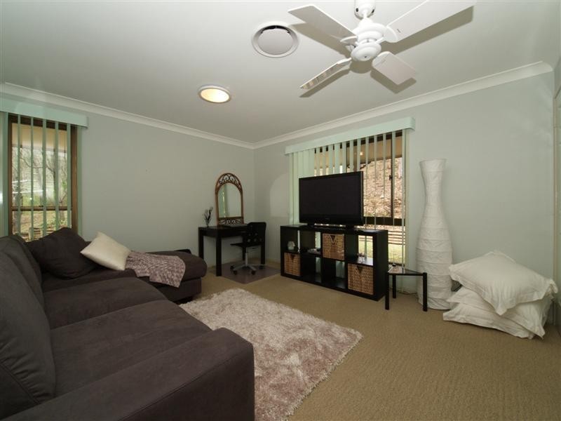 22 Buranda Street, Clear Mountain QLD 4500