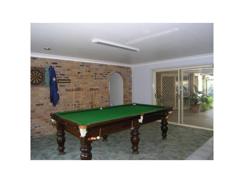 13 Kimberley Court, Eatons Hill QLD 4037