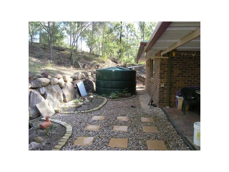 13 Kimberley Court, Eatons Hill QLD 4037