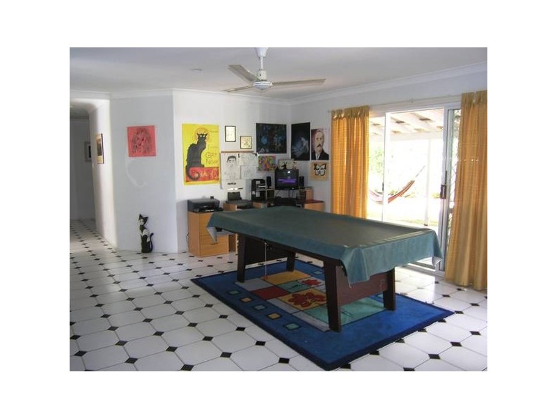 14 Hero Street, Eatons Hill QLD 4037