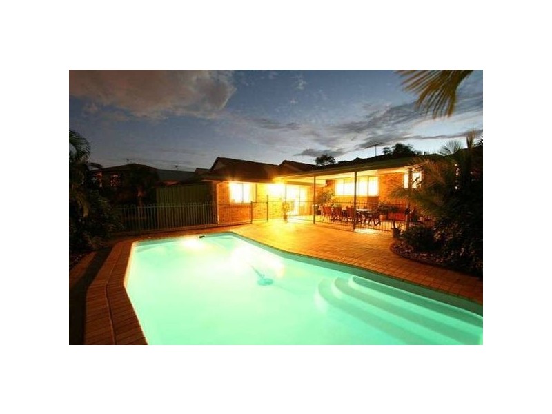 31 Oxford Crescent, Bridgeman Downs QLD 4035