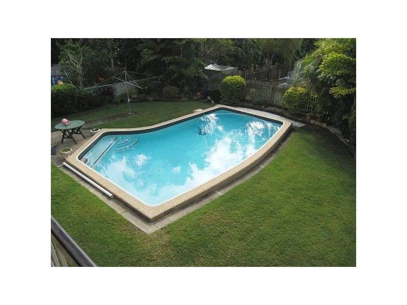 4 Sussex Court, Albany Creek QLD 4035