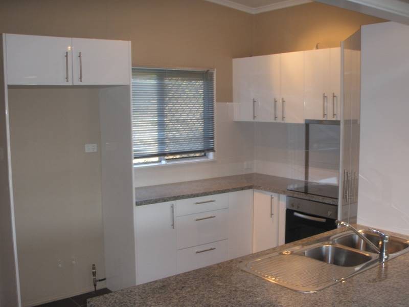 2/3 Ferguson Street, Albany Creek QLD 4035