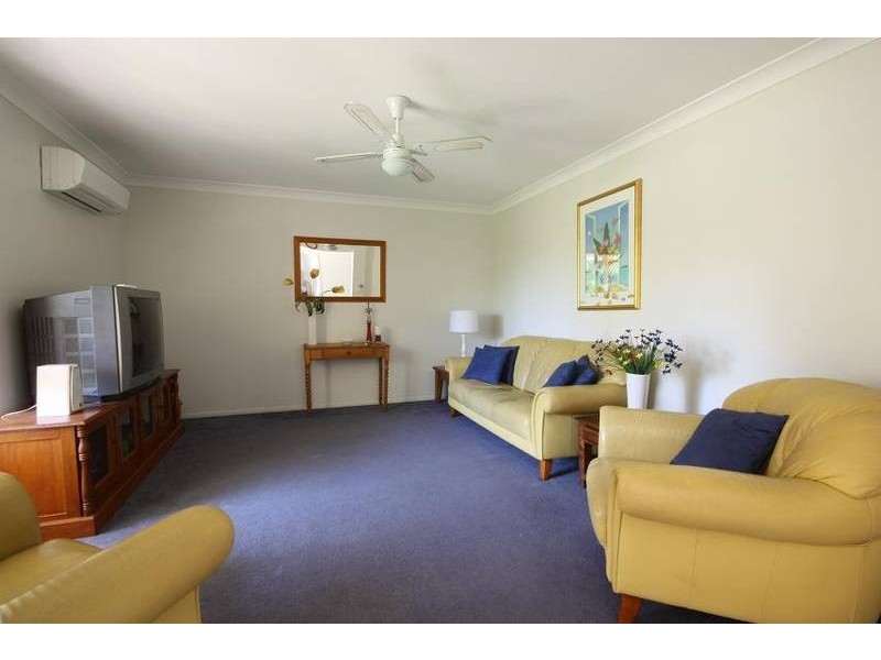 20 Blue Mountain Crescent, Warner QLD 4500