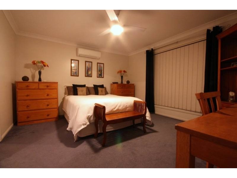 20 Blue Mountain Crescent, Warner QLD 4500