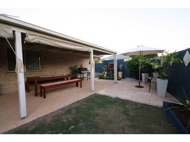 20 Blue Mountain Crescent, Warner QLD 4500