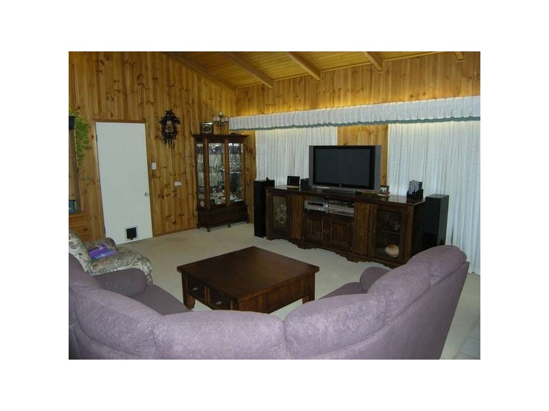 Eatons Hill QLD 4037