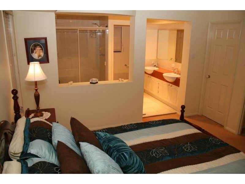 67 Faheys Road West, Albany Creek QLD 4035