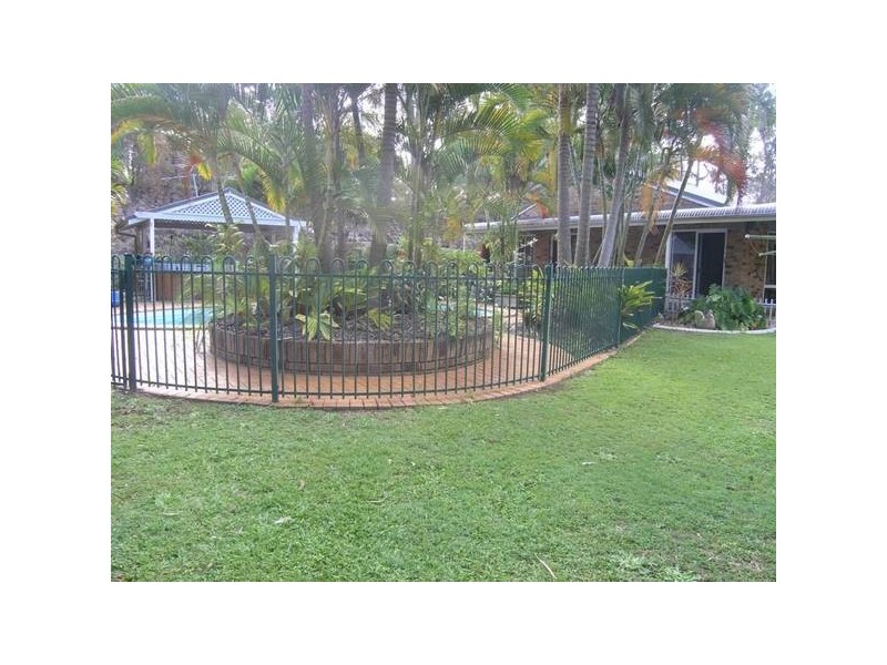 Eatons Hill QLD 4037