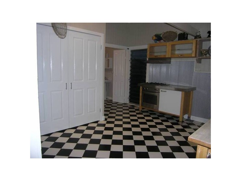 1 Ferguson Street [cnr of Greensill Rd], Albany Creek QLD 4035