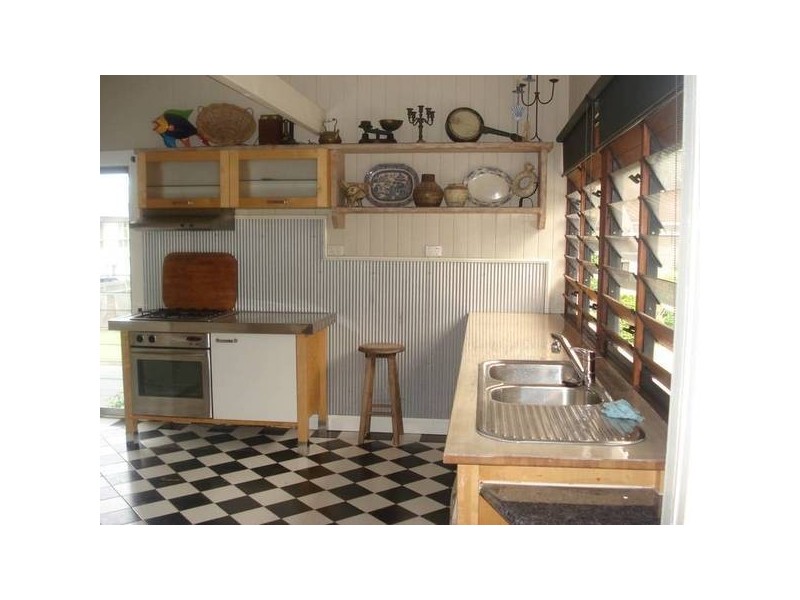 1 Ferguson Street [cnr of Greensill Rd], Albany Creek QLD 4035