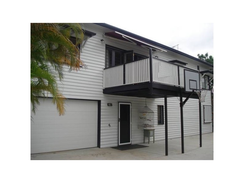 1 Ferguson Street [cnr of Greensill Rd], Albany Creek QLD 4035