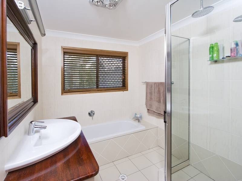2 Bramwell Court, Cashmere QLD 4500