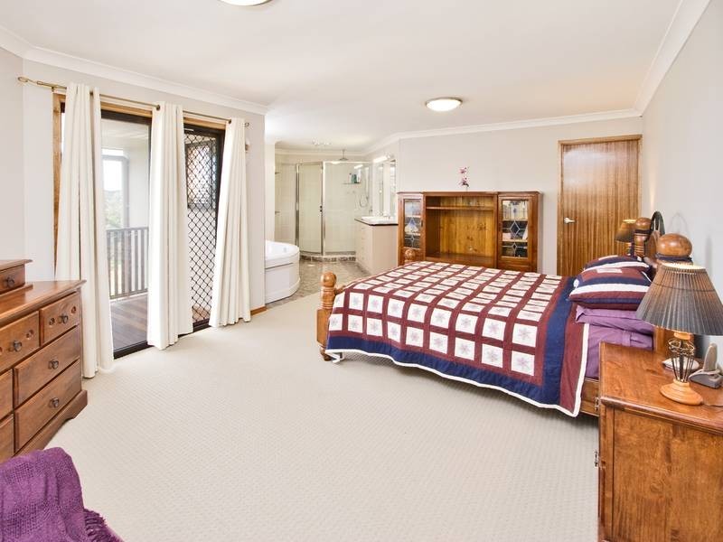 2 Bramwell Court, Cashmere QLD 4500