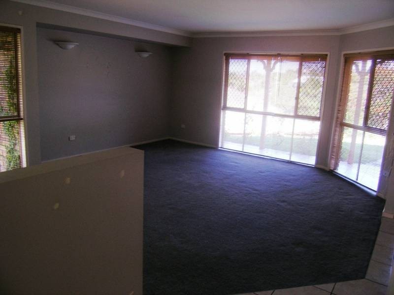 46 Marina Court, Eatons Hill QLD 4037