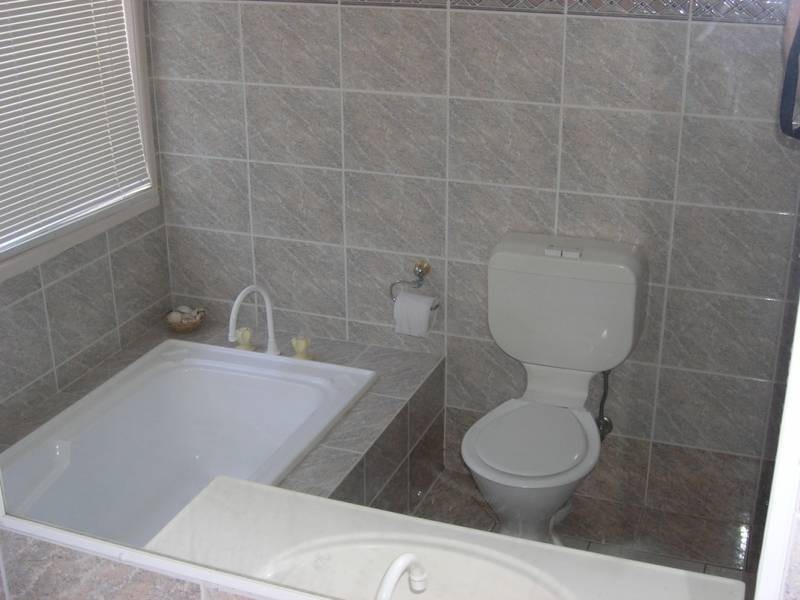 46 Marina Court, Eatons Hill QLD 4037