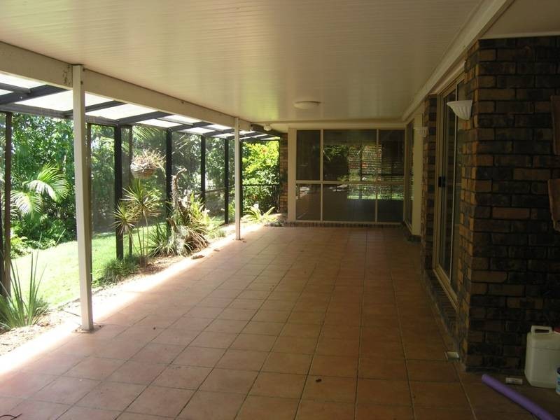 46 Marina Court, Eatons Hill QLD 4037