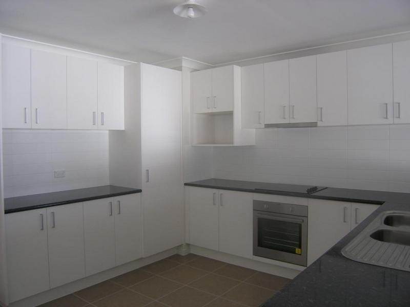 15 Crossing Drive, Eatons Hill QLD 4037