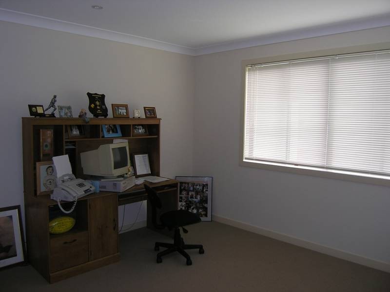 2 Starina Court, Eatons Hill QLD 4037