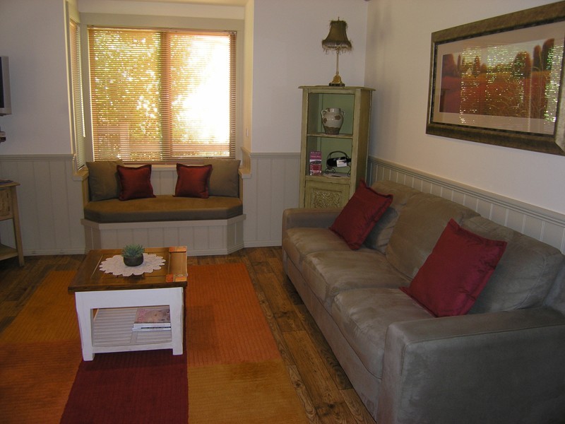 5 Turntable Terrace, Bright VIC 3741