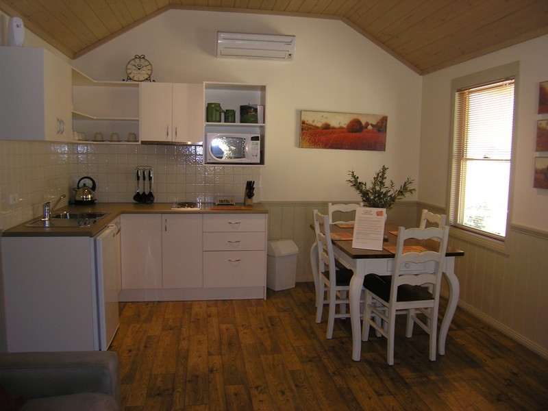 5 Turntable Terrace, Bright VIC 3741