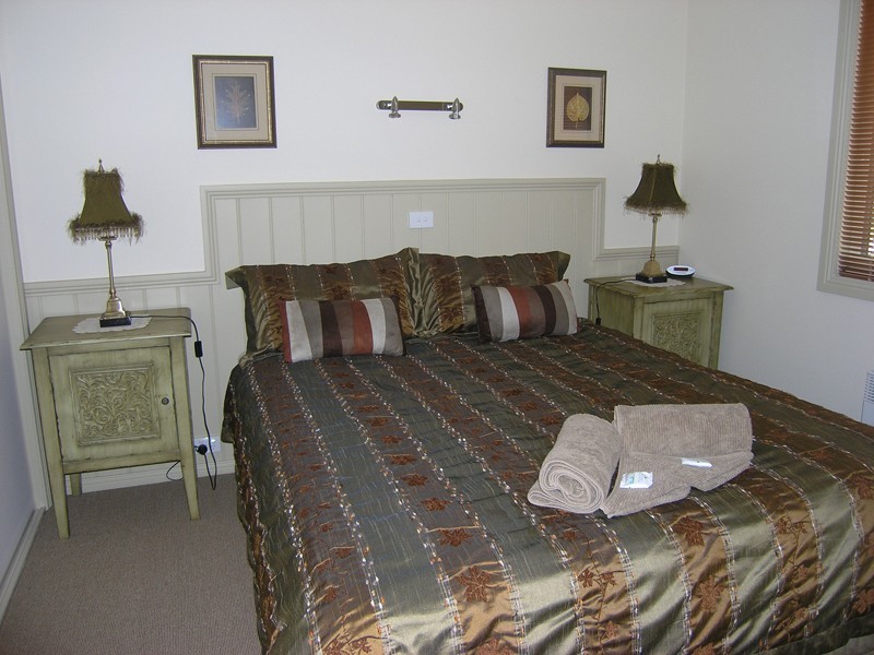 5 Turntable Terrace, Bright VIC 3741