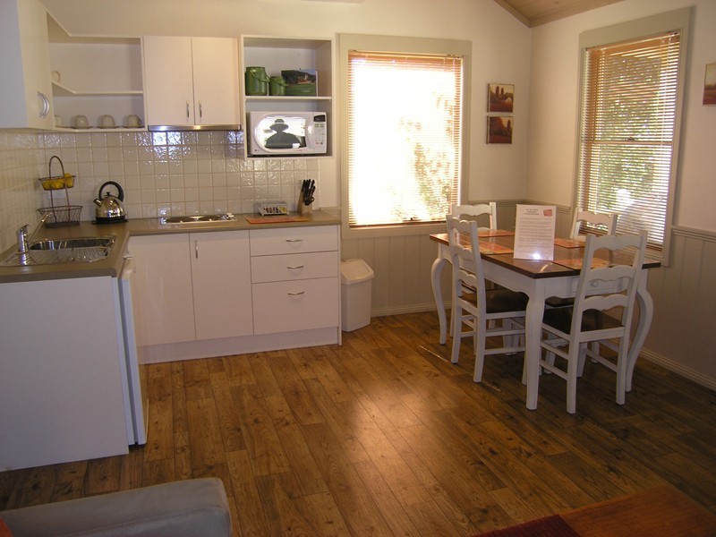 6 Turntable Terrace, Bright VIC 3741