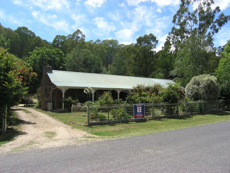 79 Williams Rd, Wandiligong VIC 3744