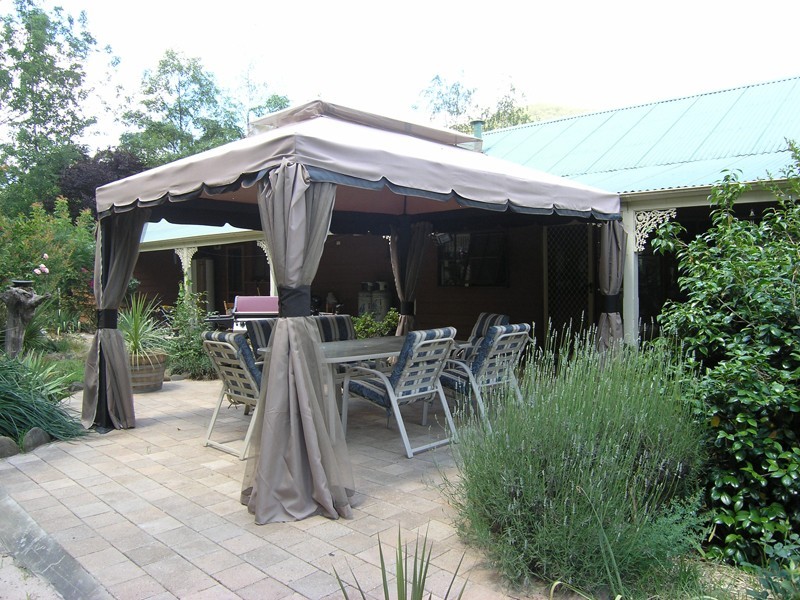 79 Williams Rd, Wandiligong VIC 3744