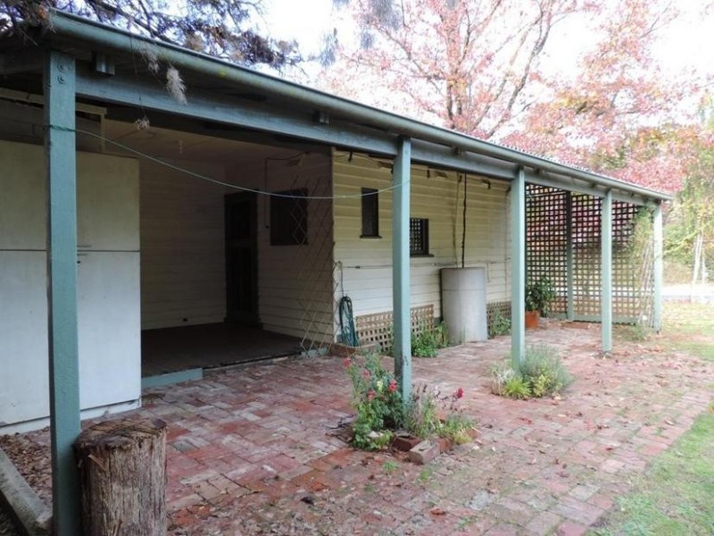 6 Star Rd, Bright VIC 3741