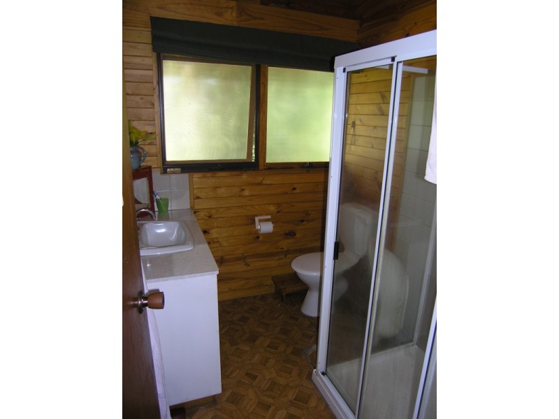 420 Morses Creek Rd, Wandiligong VIC 3744