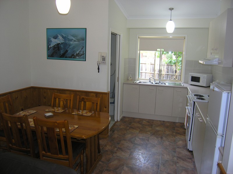 16-20 Gavan Street, Bright VIC 3741