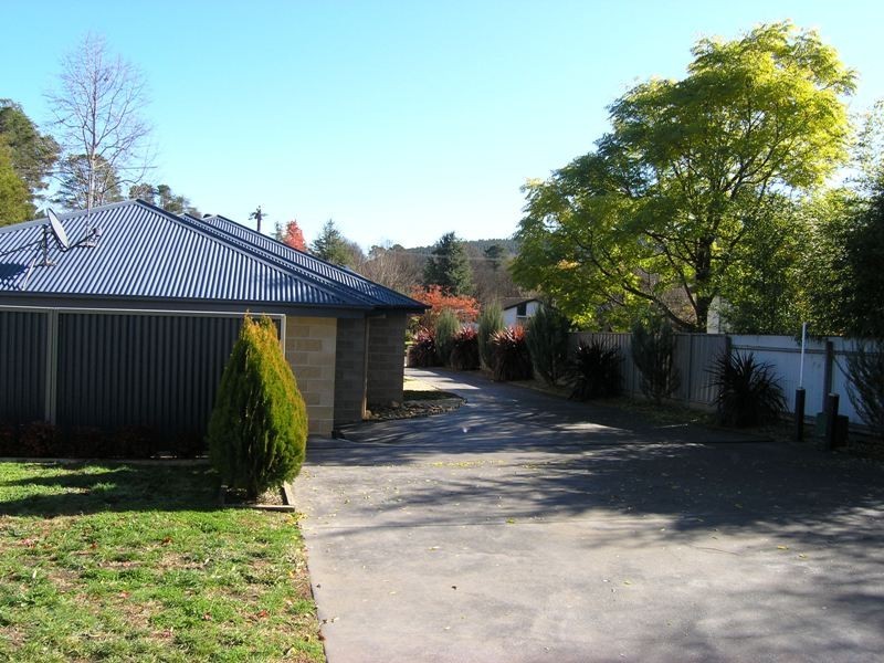 2/18 Thompson St, Bright VIC 3741