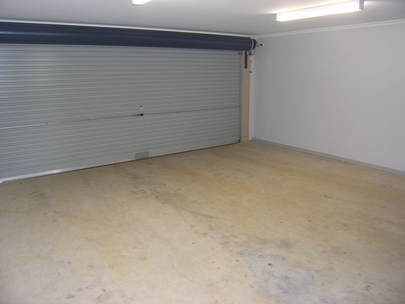 2/18 Thompson St, Bright VIC 3741