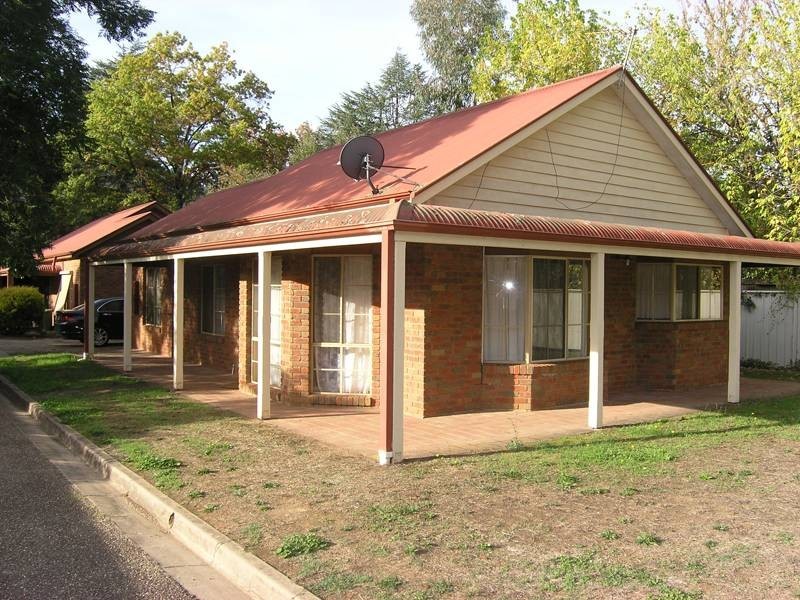 2/82 Delany Ave, Bright VIC 3741