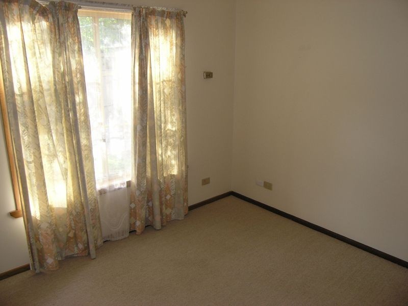 2/82 Delany Ave, Bright VIC 3741