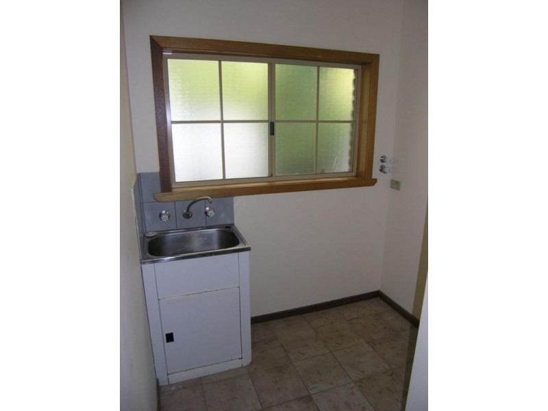 2/82 Delany Ave, Bright VIC 3741