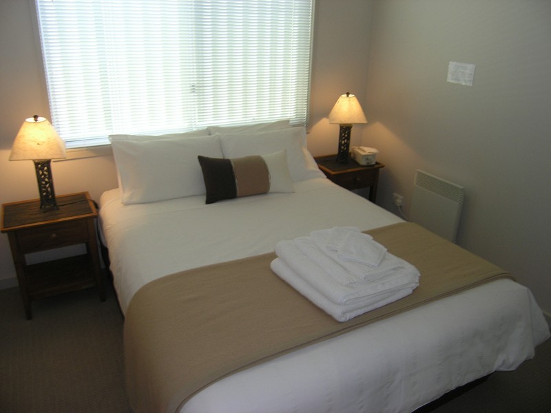 2/3 Rotary Drive, Bright VIC 3741