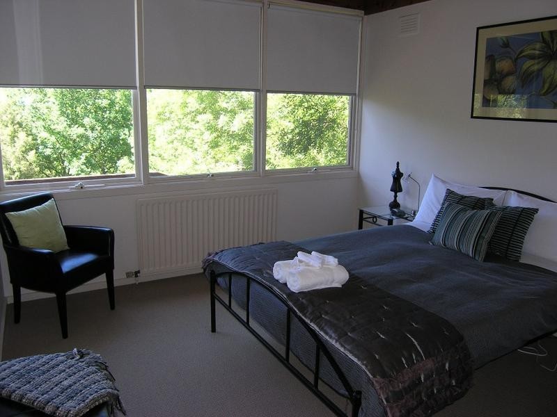 166 Delany Avenue, Bright VIC 3741