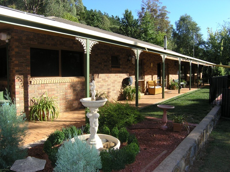 13 Higgs Lane, Wandiligong VIC 3744