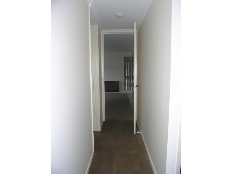 1/17 Wood St, Bright VIC 3741